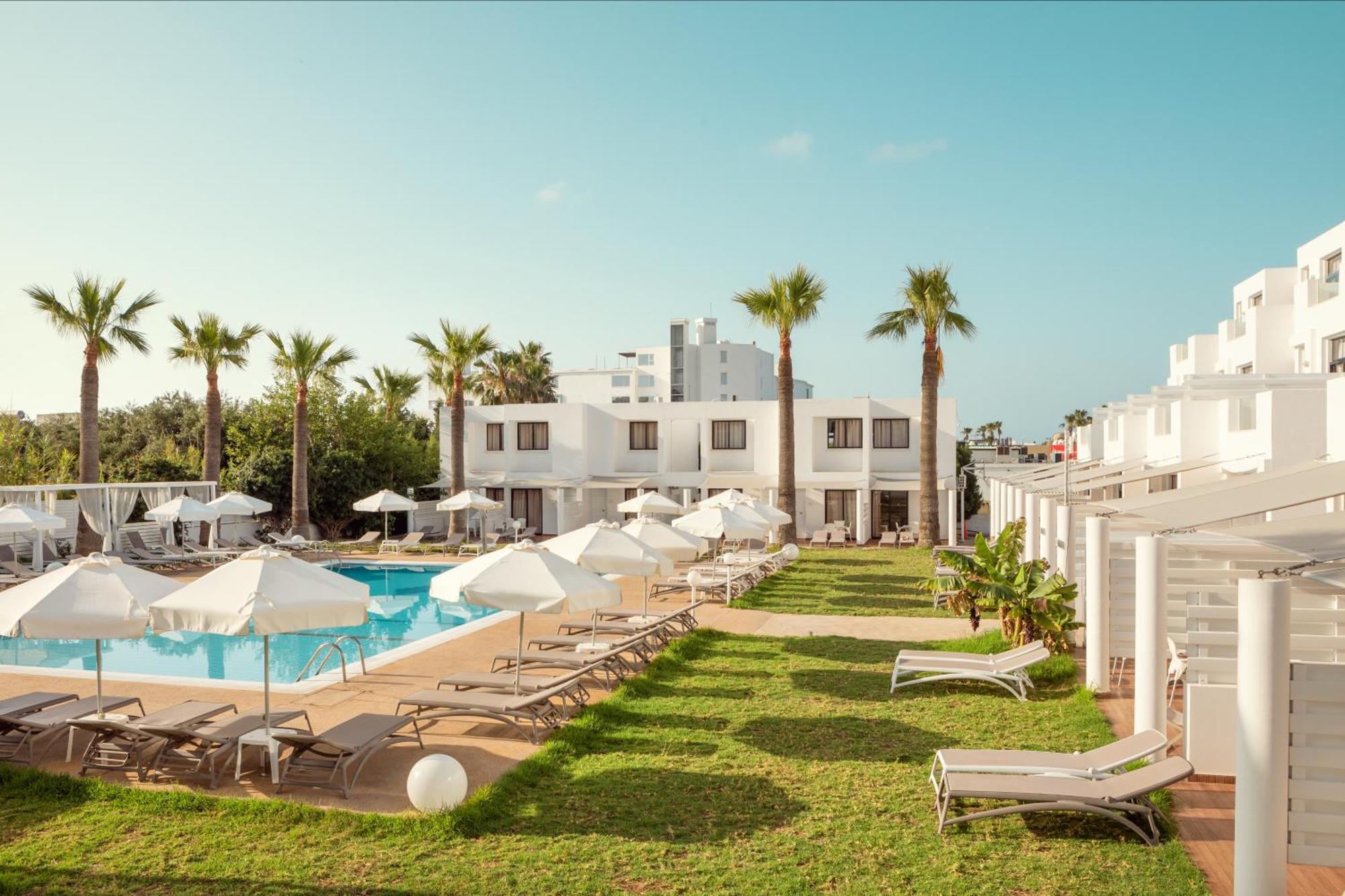 Lantiana Napa Aparthotel Айя-Напа Екстер'єр фото