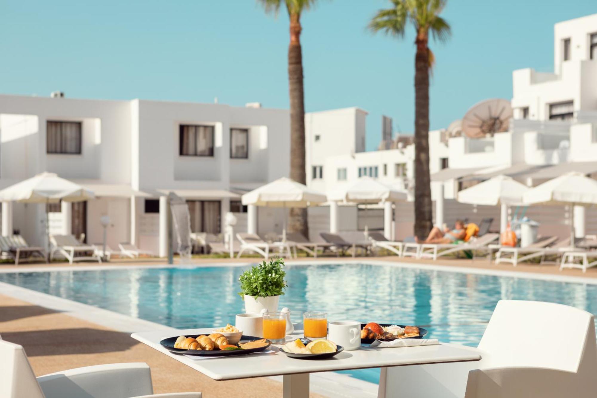 Lantiana Napa Aparthotel Айя-Напа Екстер'єр фото