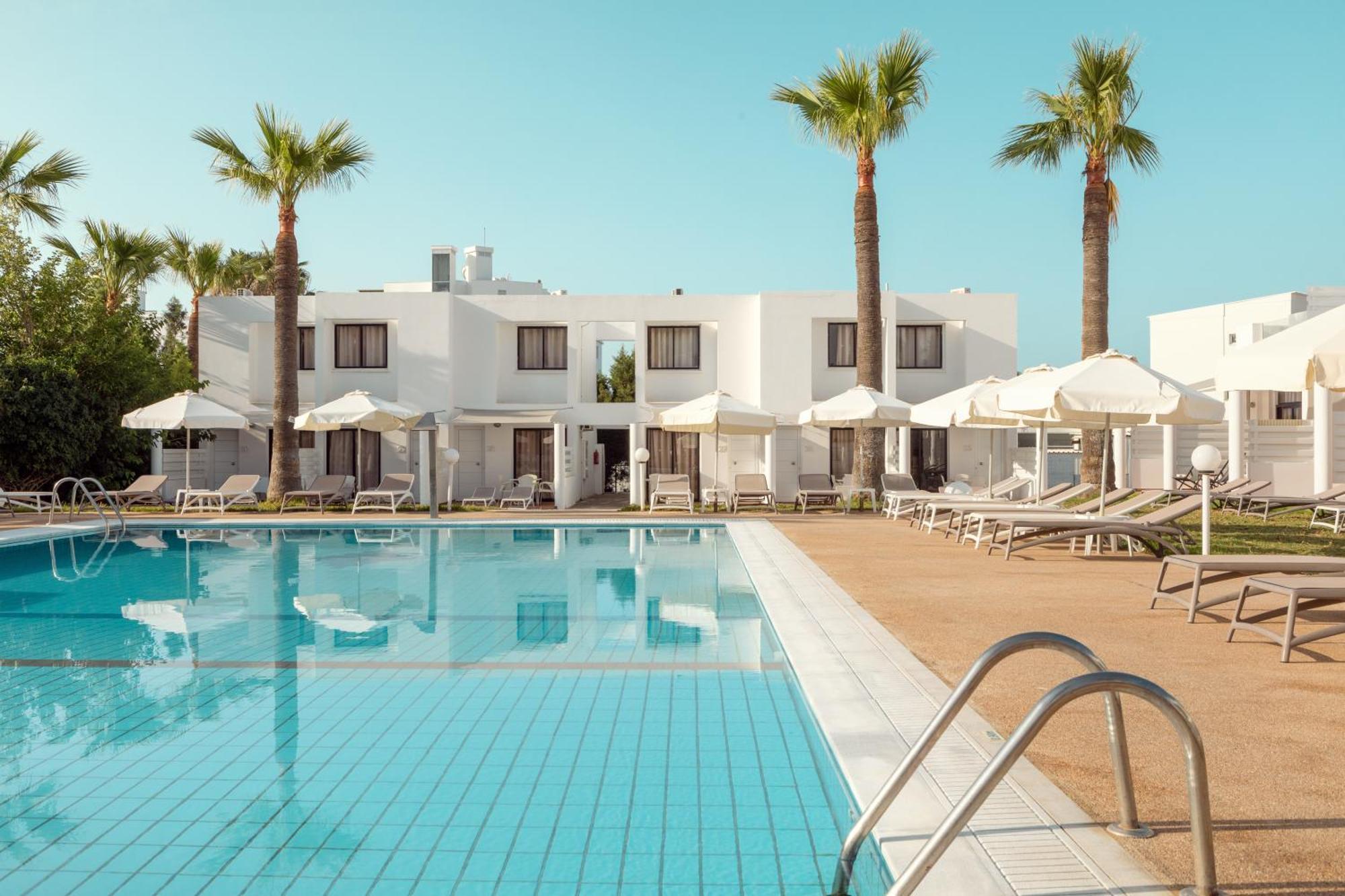 Lantiana Napa Aparthotel Айя-Напа Екстер'єр фото